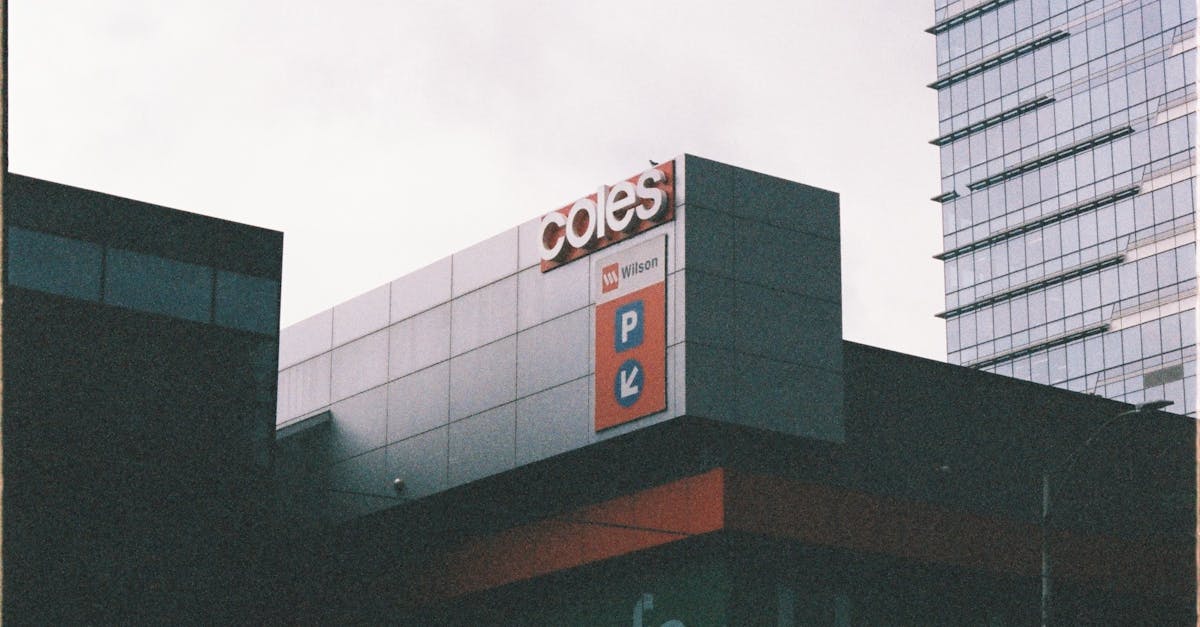 Innovative Applications of Solid Epoxy Flooring in Commercial Spaces